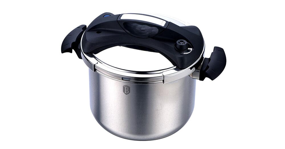 WHAT IS A PRESSURE COOKER AND HOW DOES IT WORK?