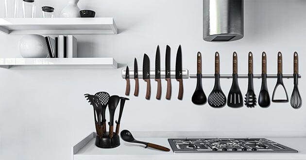 TOP 5 ESSENTIAL KITCHEN TOOLS YOUR HOME NEEDS